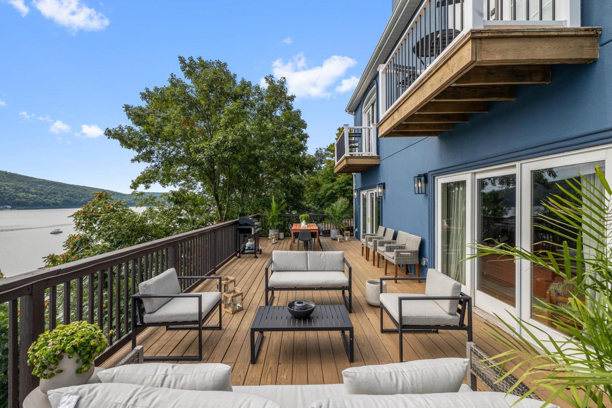 Lakeview House - Hot Tub - Firepit - Stunning Views - Spacious Deck - Cozy Living Room - Bar Greenwood Lake المظهر الخارجي الصورة
