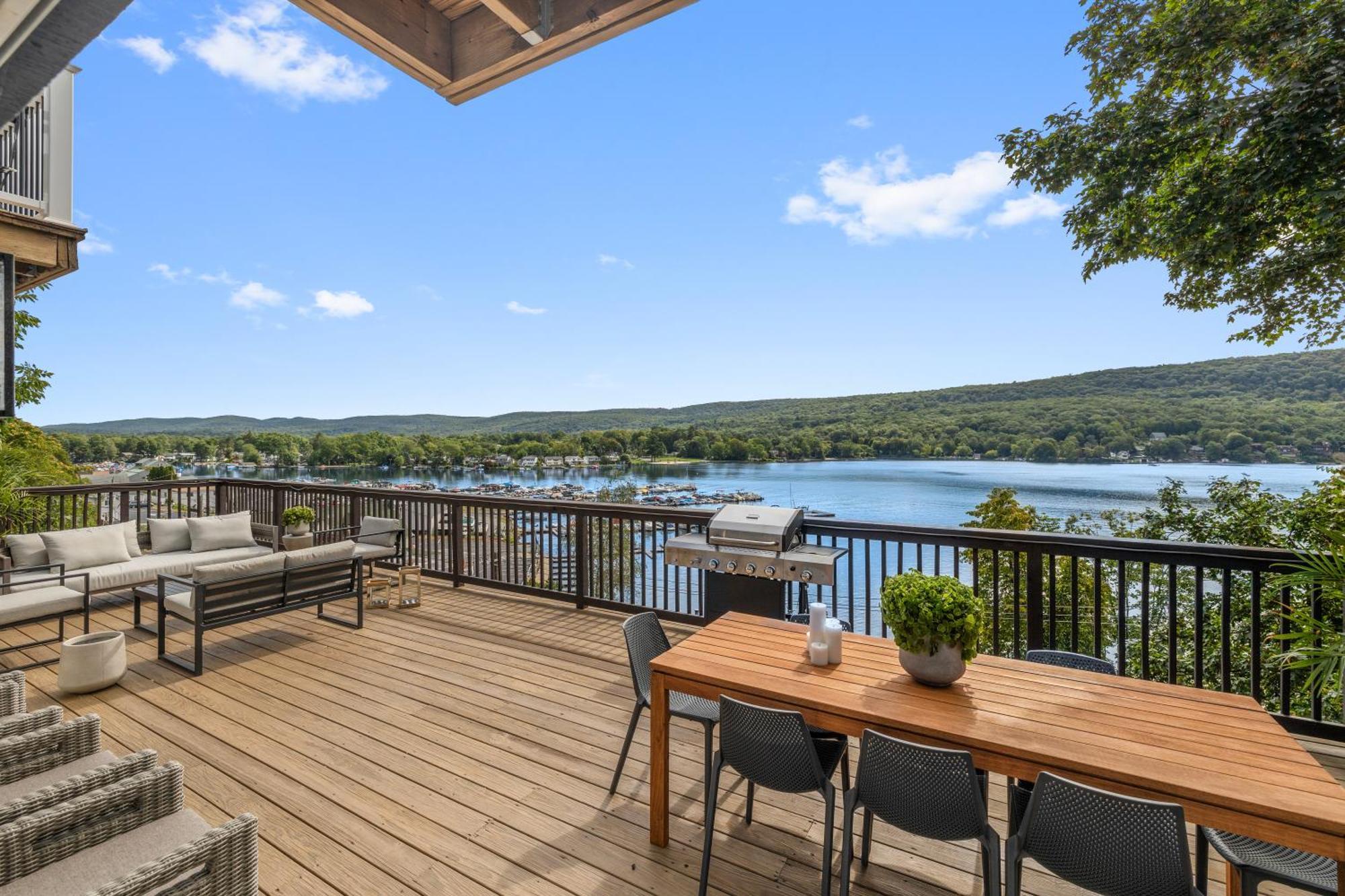 Lakeview House - Hot Tub - Firepit - Stunning Views - Spacious Deck - Cozy Living Room - Bar Greenwood Lake المظهر الخارجي الصورة